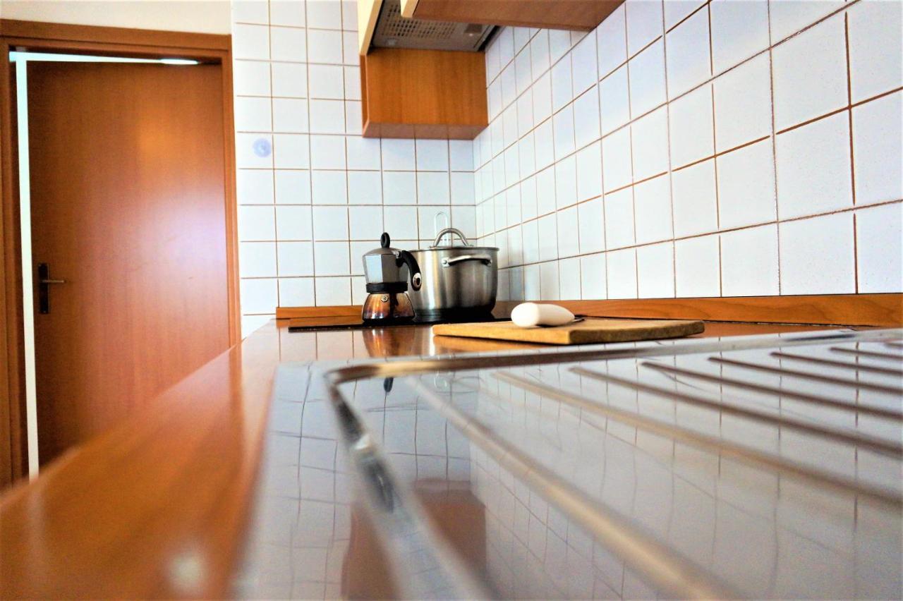 Apartment La Coccinella Riva del Garda Luaran gambar