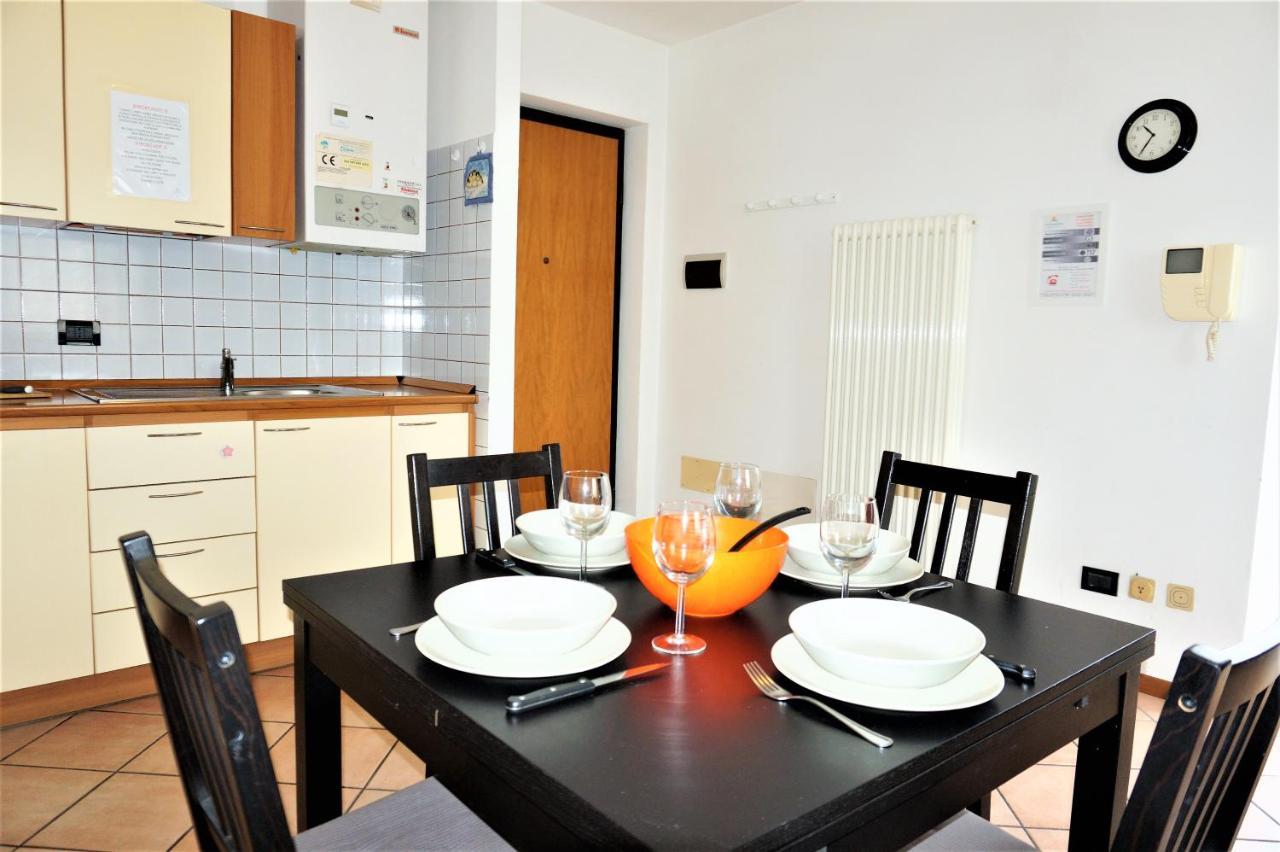 Apartment La Coccinella Riva del Garda Luaran gambar